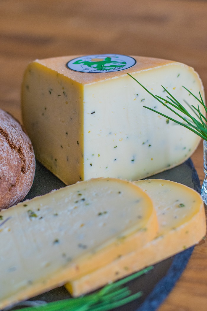 Hofkäse Schnittlauch 1.0 Hofkäse Schnittlauch 1.0